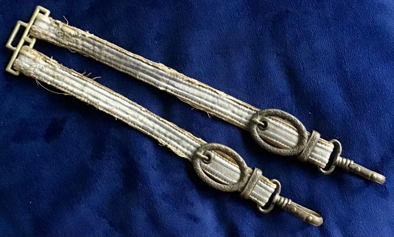 Third Reich Army Dagger Hanging Straps