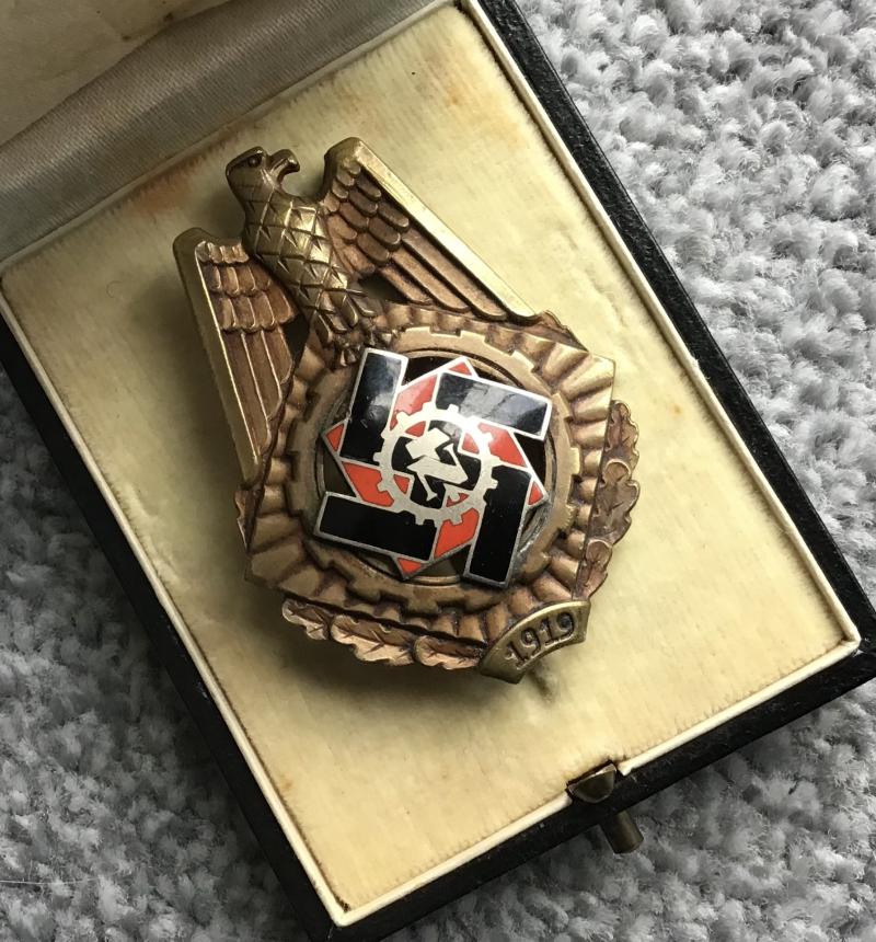 Third Reich TENO Honour Badge-1919