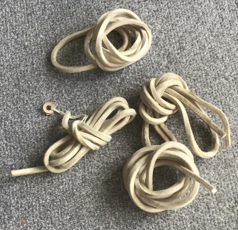 Third Reich Dress Bayonet Rifle Slot Felt-White