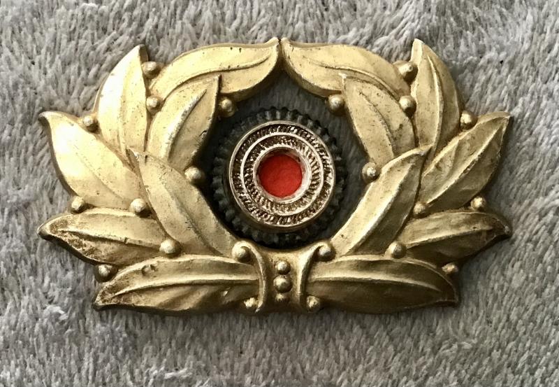 Third Reich TENO Leaders Laurel Leaf Wreath and Cockade Insignia